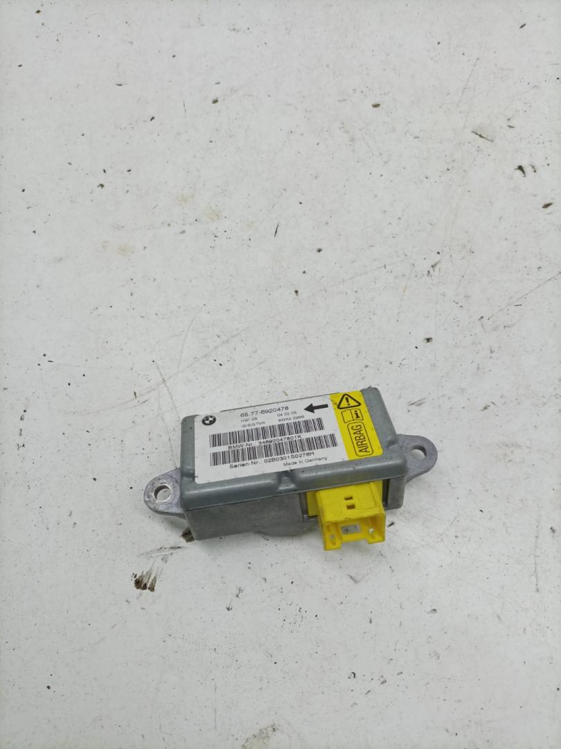 датчик удара BMW 7 серия E65/E66/E67 2002, 4.4 л., бензин, АКПП, седан, 6920478 - фото №1
