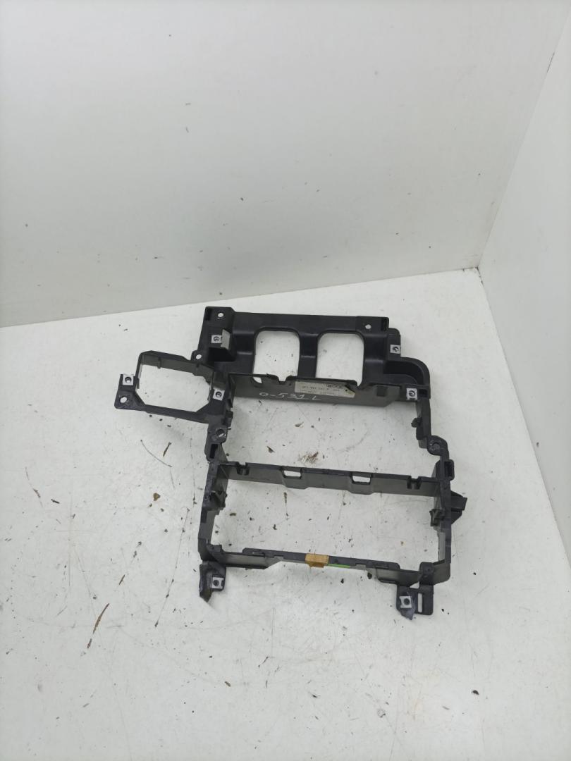 рамка под магнитолу Audi A6 Allroad Quattro C6 2006, 3.2 л., AUK, бензин, АКПП, универсал, 4F1858005B, 4F1857041R - фото №1