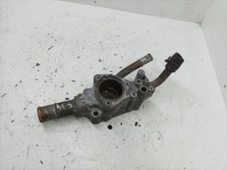 корпус термостата Nissan Almera N16 [рестайлинг] 2003, 1.5 л., QG15DE, бензин, МКПП, хетчбэк 3 дв.