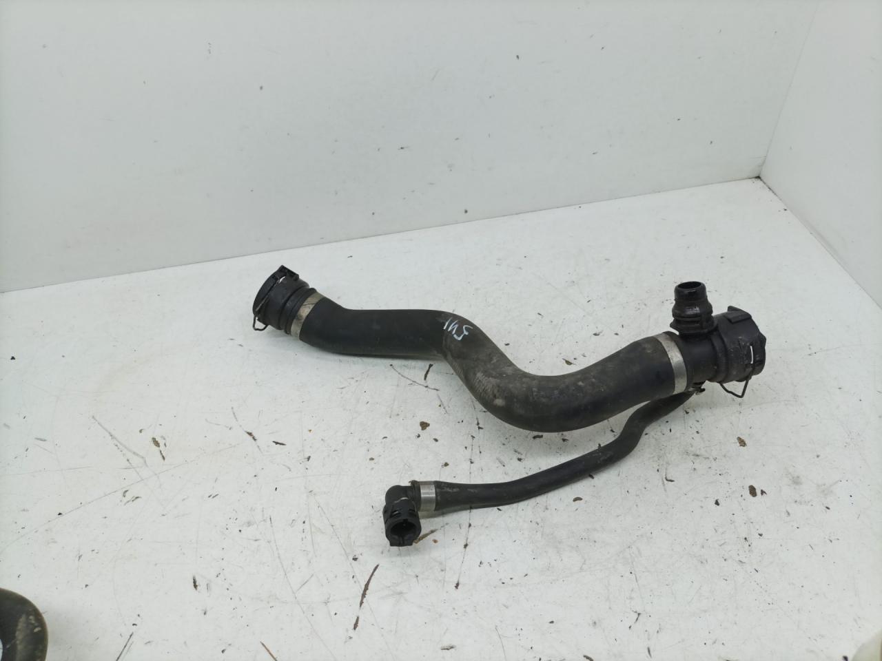 патрубок радиатора BMW X1 E84 2010, 2.0 л., N47 D20 C, дизель, АКПП, внедорожник 5 дв., полный привод, 17127797257, 7525641 - фото №1