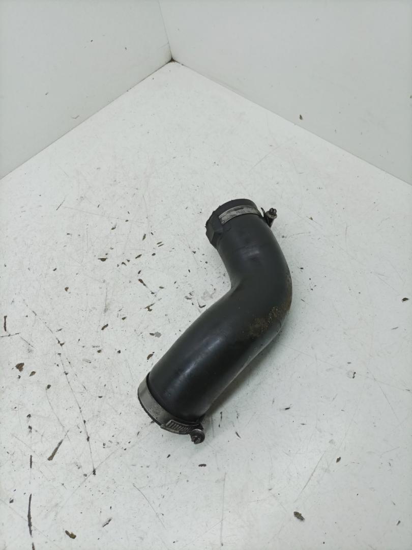 патрубок интеркулера Renault Megane 2 поколение 2004, 1.9 л., дизель, МКПП, хетчбэк 5 дв., 8200185556B - фото №1