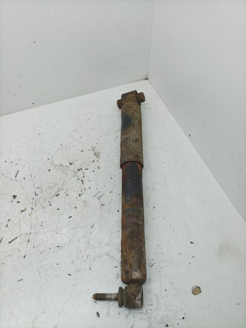 амортизатор задний Renault Megane 2 поколение 2004, 1.9 л., дизель, МКПП, хетчбэк 5 дв. - фото №1