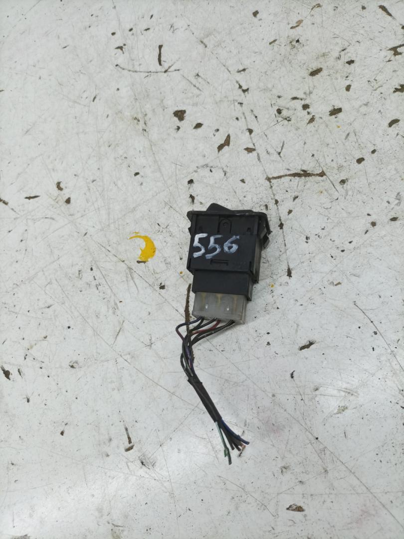 блок управления печки / климат-контроля Mitsubishi Pajero 2 поколение 1997, 2.5 л., 4D56 (8V), дизель, МКПП, внедорожник 5 дв. - фото №1