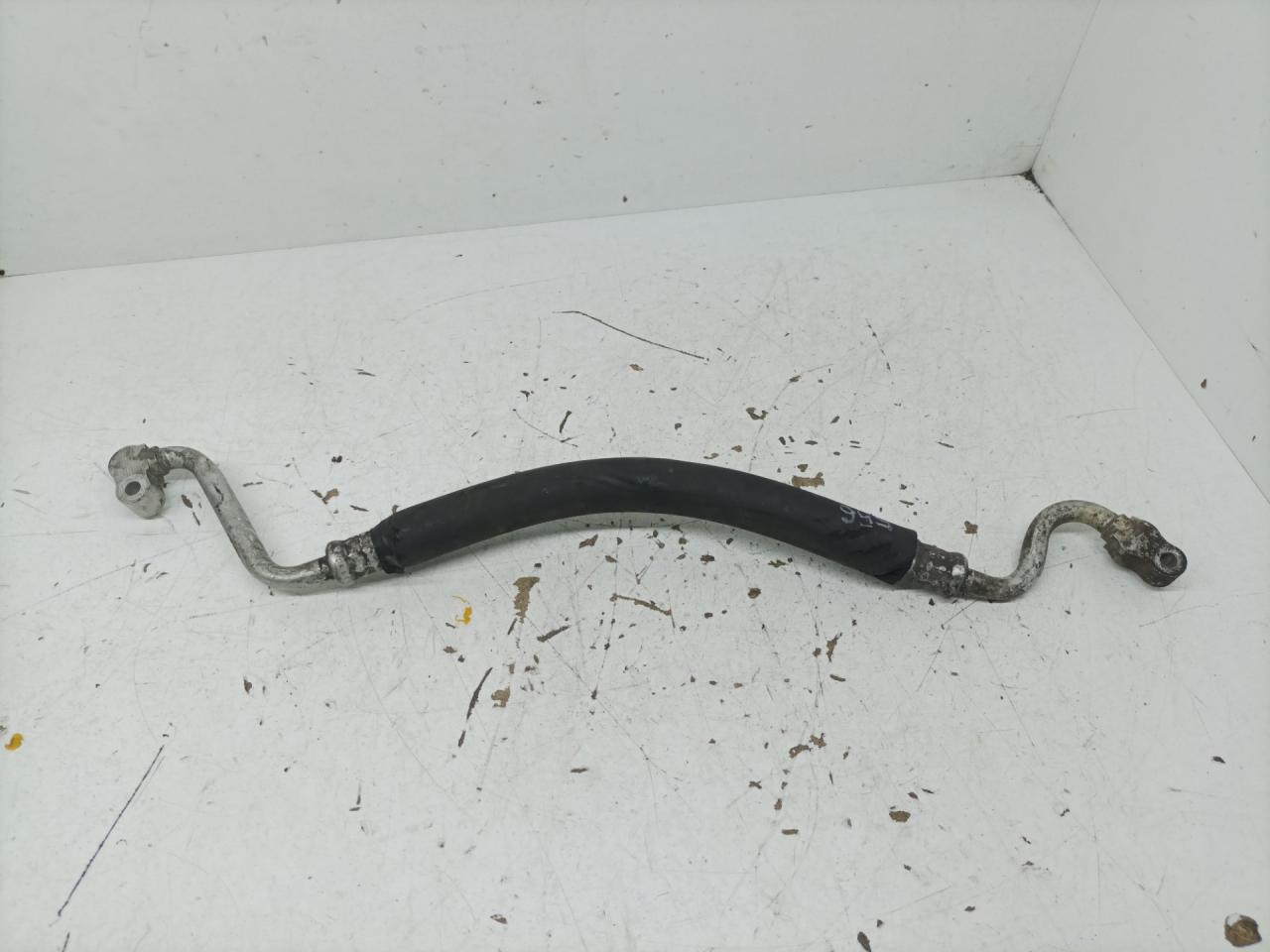 трубка кондиционера Mitsubishi Pajero 2 поколение 1997, 2.5 л., 4D56 (8V), дизель, МКПП, внедорожник 5 дв. - фото №1