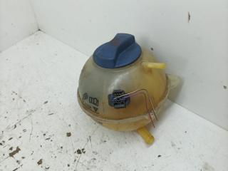 бачок расширительный Volkswagen Golf 4 поколение 1998, 1.4 л., AKQ, бензин, МКПП, хетчбэк 5 дв.