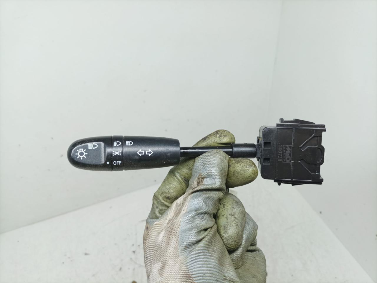 переключатель поворотов Chevrolet Matiz 2 поколение 2008, 0.8 л., F8CV, бензин, МКПП, хетчбэк 5 дв. - фото №1