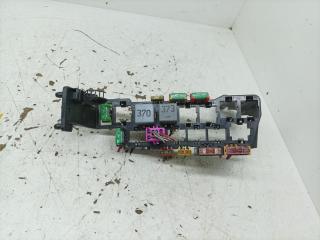 блок предохранителей Volkswagen Golf 4 поколение 1999, 2.0 л., ADY, бензин, МКПП, хетчбэк 5 дв.