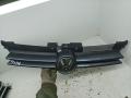 решетка радиатора Volkswagen Golf 4 поколение 1999, 2.0 л., ADY, бензин, МКПП, хетчбэк 5 дв. - фото №4