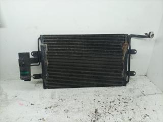 радиатор кондиционера Volkswagen Golf 4 поколение 1999, 2.0 л., ADY, бензин, МКПП, хетчбэк 5 дв.
