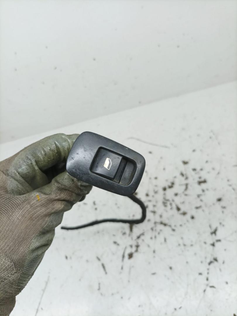 кнопка стеклоподъемника двери задней Citroen C4 Grand Picasso 1 поколение 2008, 2.0 л., RHJ (DW10BTED4), дизель, робот, минивэн, 96639378ZD - фото №1