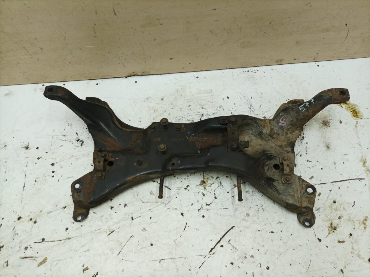 балка подвески передняя (подрамник) Mitsubishi Lancer 9 поколение 2004, 2.0 л., 4G94, бензин, МКПП, седан - фото №1