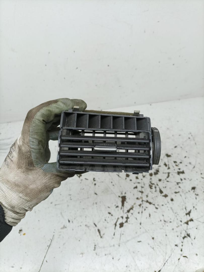 дефлектор обдува салона Opel Zafira 2 поколение (B) 2006, 1.6 л., Z 16 YNG, бензин, МКПП, минивэн - фото №1