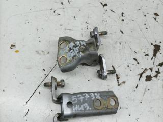 петля двери Mitsubishi Lancer 9 поколение 2004, 2.0 л., 4G94, бензин, МКПП, седан