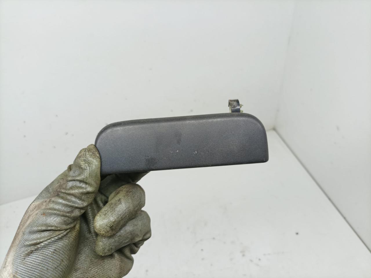 ручка наружная Daihatsu Gran Move 1 поколение 1999, 1.6 л., HD-E, бензин, МКПП, минивэн - фото №1