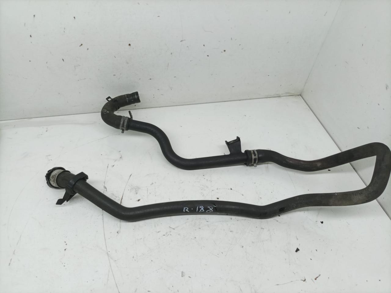 трубка охлаждающей жидкости Citroen C4 Grand Picasso 1 поколение 2009, 1.6 л., дизель, МКПП, минивэн, 9681299480 - фото №1