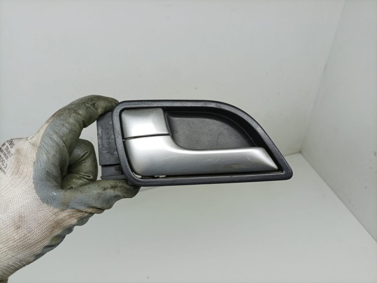 ручка внутренняя задняя левая Kia Rio 3 поколение 2014, 1.6 л., G4FC, бензин, АКПП, седан - фото №1