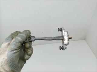 ограничитель открывания двери Kia Rio 3 поколение 2014, 1.6 л., G4FC, бензин, АКПП, седан