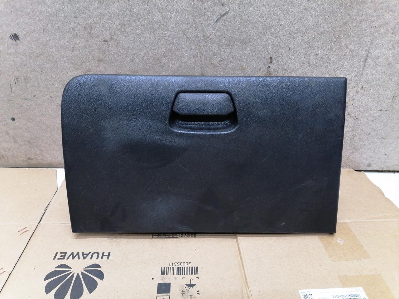 бардачок Kia Rio 3 поколение 2014, 1.6 л., G4FC, бензин, АКПП, седан - фото №1