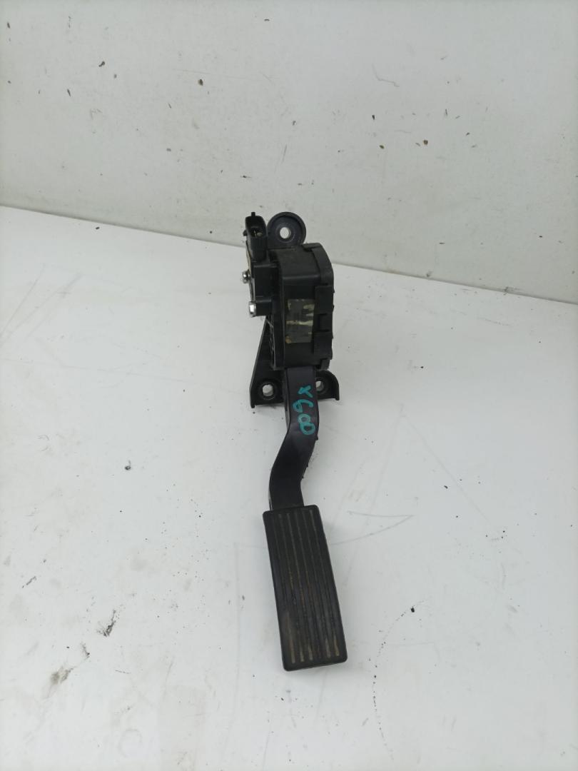 педаль Kia Rio 3 поколение 2014, 1.6 л., G4FC, бензин, АКПП, седан, 35190-4A700 - фото №1