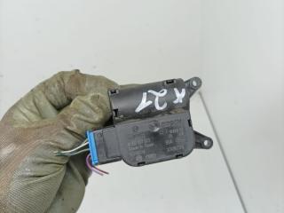 моторчик заслонки печки Volkswagen Passat B6 2008, 2.0 л., CBAB, дизель, МКПП, универсал, полный привод, 0132801370