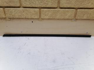 молдинг двери задней левой Volkswagen Passat B6 2007, 1.9 л., BLS, дизель, МКПП, универсал