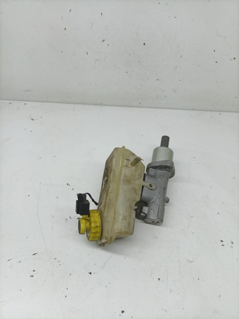 цилиндр тормозной главный SEAT Alhambra 1 поколение 1999, 1.9 л., TDi, AVG, дизель, АКПП, минивэн - фото №1