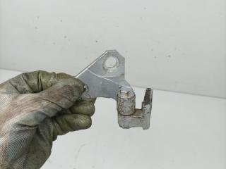 петля двери Volkswagen Passat B6 2008, 2.0 л., CBAB, дизель, МКПП, универсал, полный привод, 3C0831402D