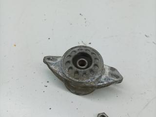 опора амортизатора верхняя (чашка) Volkswagen Bora 1 поколение 1998, 1.9 л., TDi, ALH, дизель, МКПП, седан