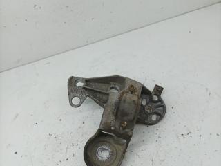 крепление стабилизатора / втулки стабилизатора Audi A4 B5 1996, 1.8 л., ADR, бензин, МКПП, седан, 8D0199352H