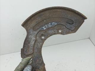 защитный кожух тормозного механизма Audi A4 B5 1996, 1.8 л., ADR, бензин, МКПП, седан