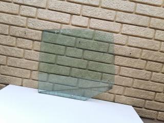 стекло двери задней левой Volkswagen Bora 1 поколение 1998, 1.9 л., TDi, ALH, дизель, МКПП, седан