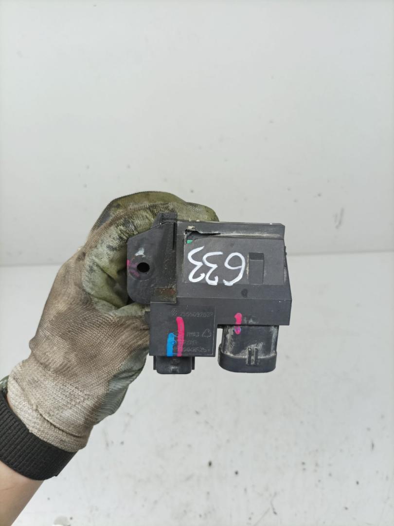 блок управления вентилятором (реле) Lada XRAY 1 поколение 2020, 1.8 л., бензин, МКПП, хетчбэк 5 дв., 255509263R - фото №1