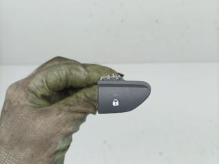 кнопка центрального замка Lada XRAY 1 поколение 2020, 1.8 л., бензин, МКПП, хетчбэк 5 дв., 252103678R