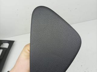 заглушка в торпедо Lada XRAY 1 поколение 2020, 1.8 л., бензин, МКПП, хетчбэк 5 дв., 243224923R