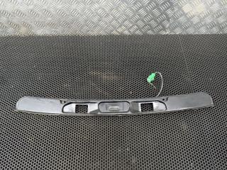 накладка двери (крышки) багажника Suzuki Swift 4 поколение 2015, 8394168L
