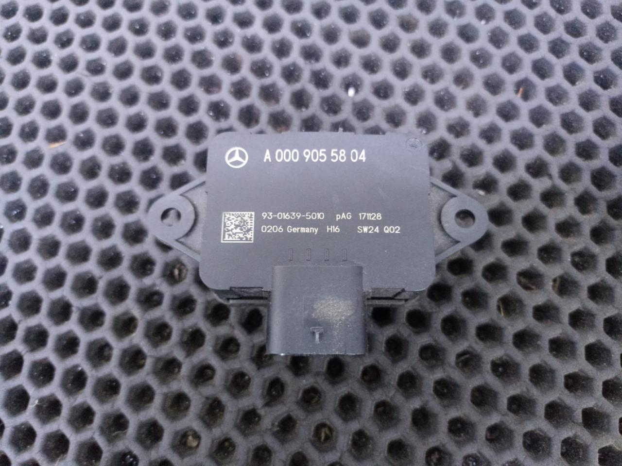 датчик загрязнения воздуха Mercedes-Benz S-Класс W222/C217/A217 2016, 3.0 л., M 276.824, бензин, A0009055804 - фото №1