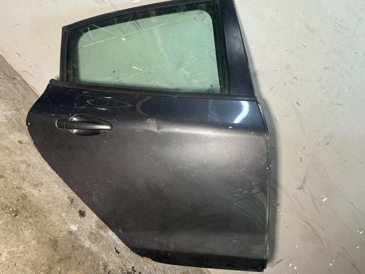 дверь задняя правая Peugeot 208 1 поколение 2014, 9671907480 - фото №1