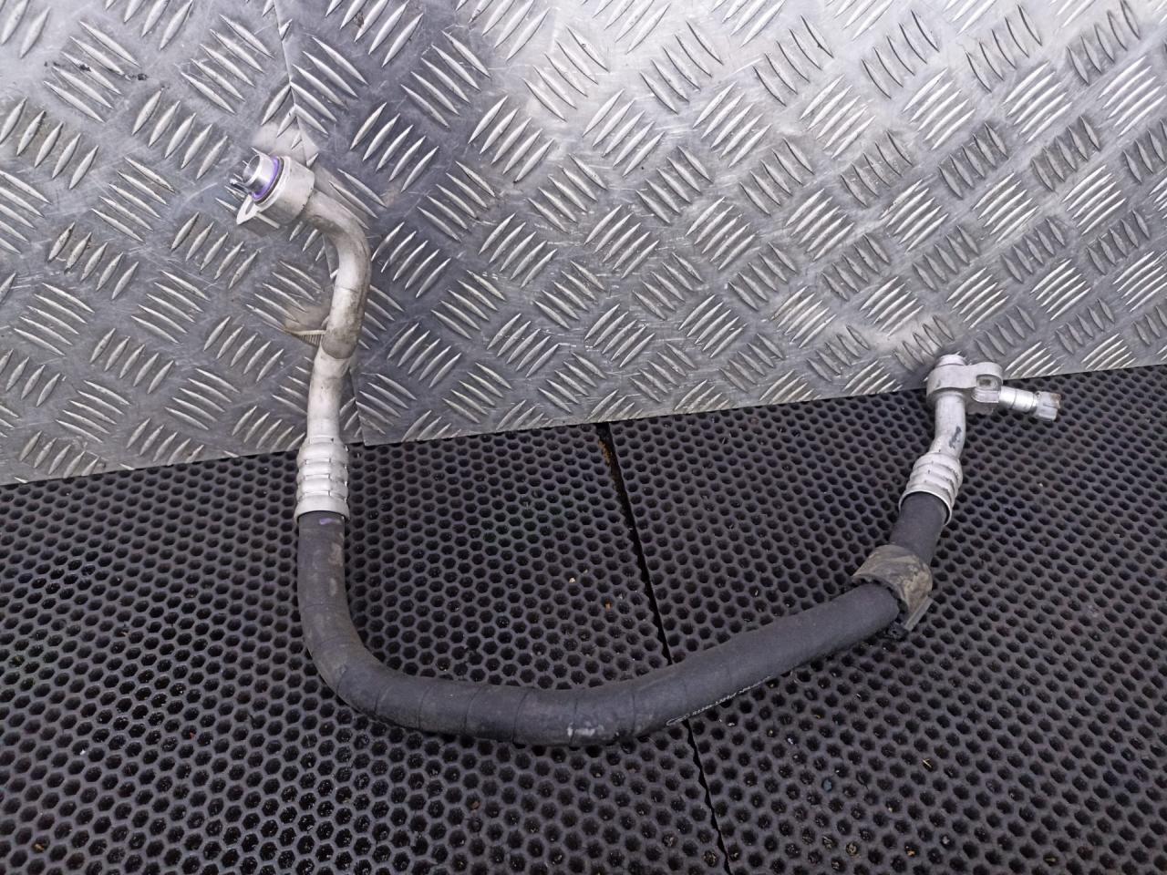 трубка кондиционера Mercedes-Benz GLE W166 2017, A1668302601 - фото №1