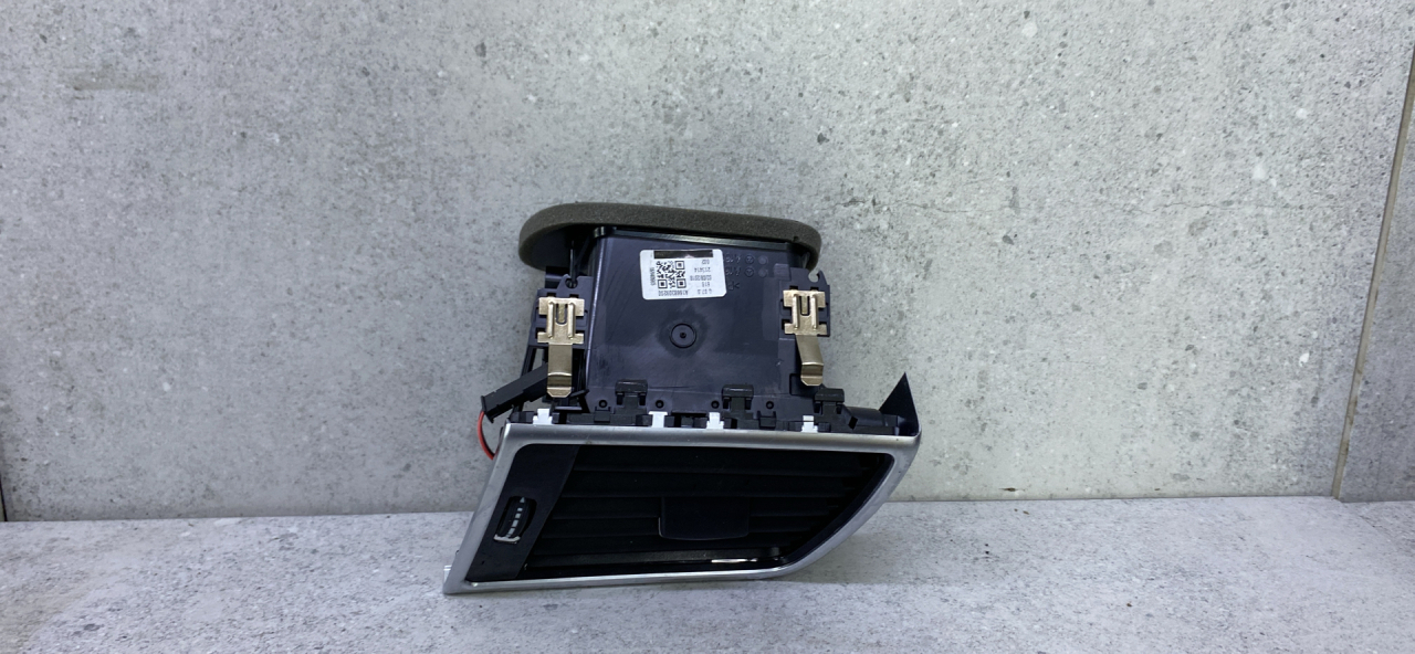 дефлектор обдува салона Mercedes-Benz GLE W166 (2015 - 2018), A1668309200 - фото №1