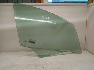 стекло двери передней правой Peugeot 307 2000