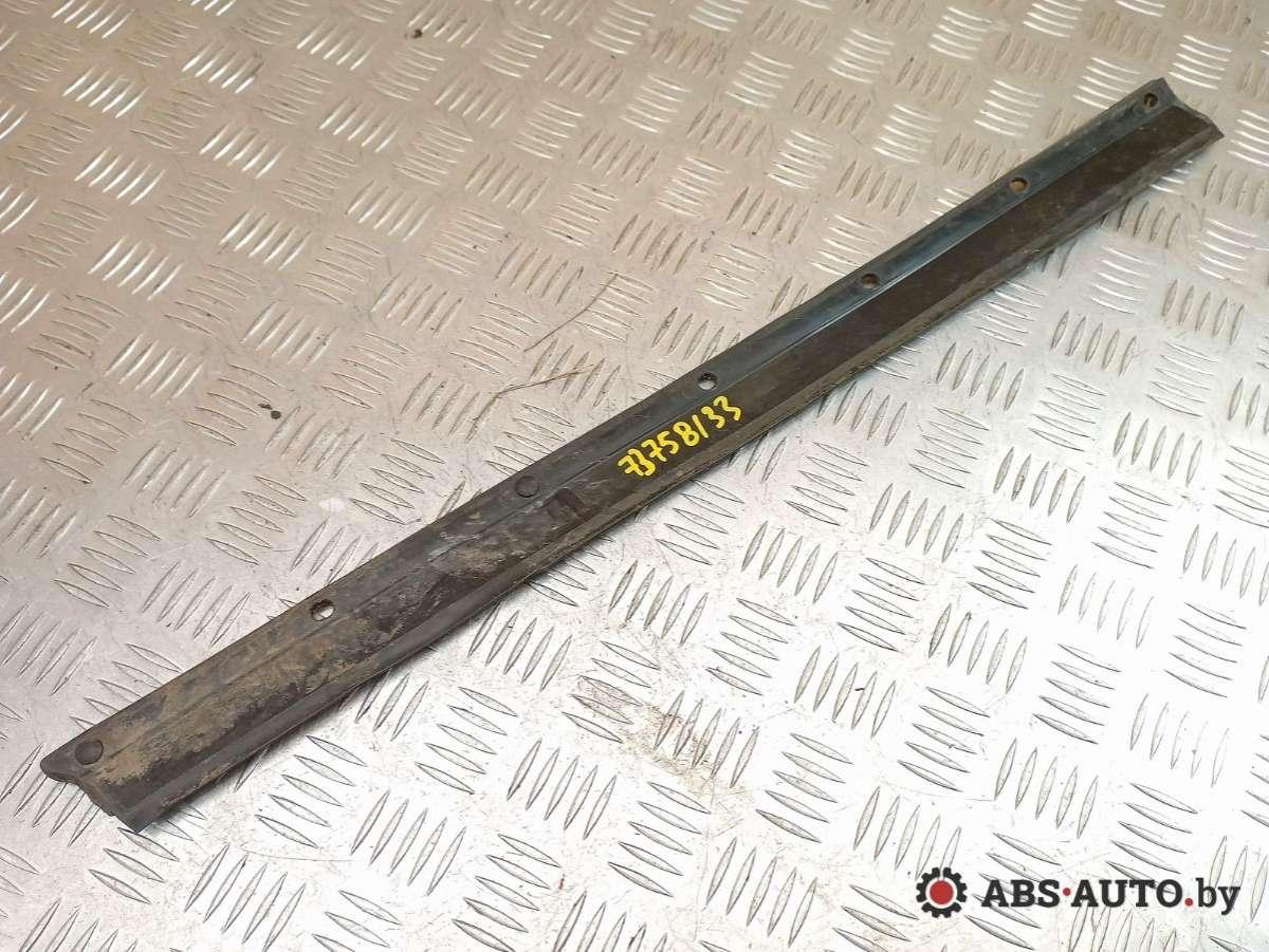 уплотнитель двери Mercedes-Benz M-Класс W164 2007, A1646905062 - фото №1