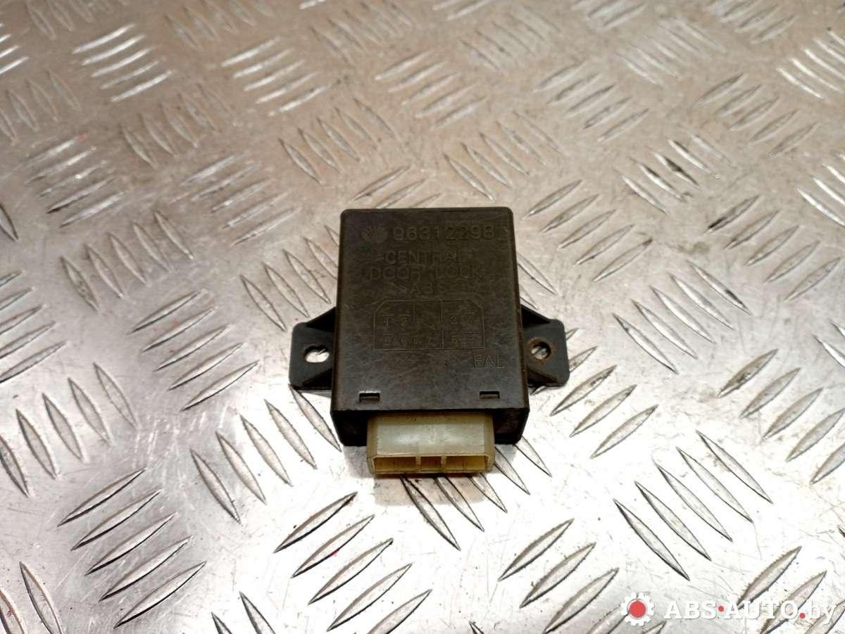 блок управления центральным замком Daewoo Leganza 1 поколение 1999, 96312298 - фото №1