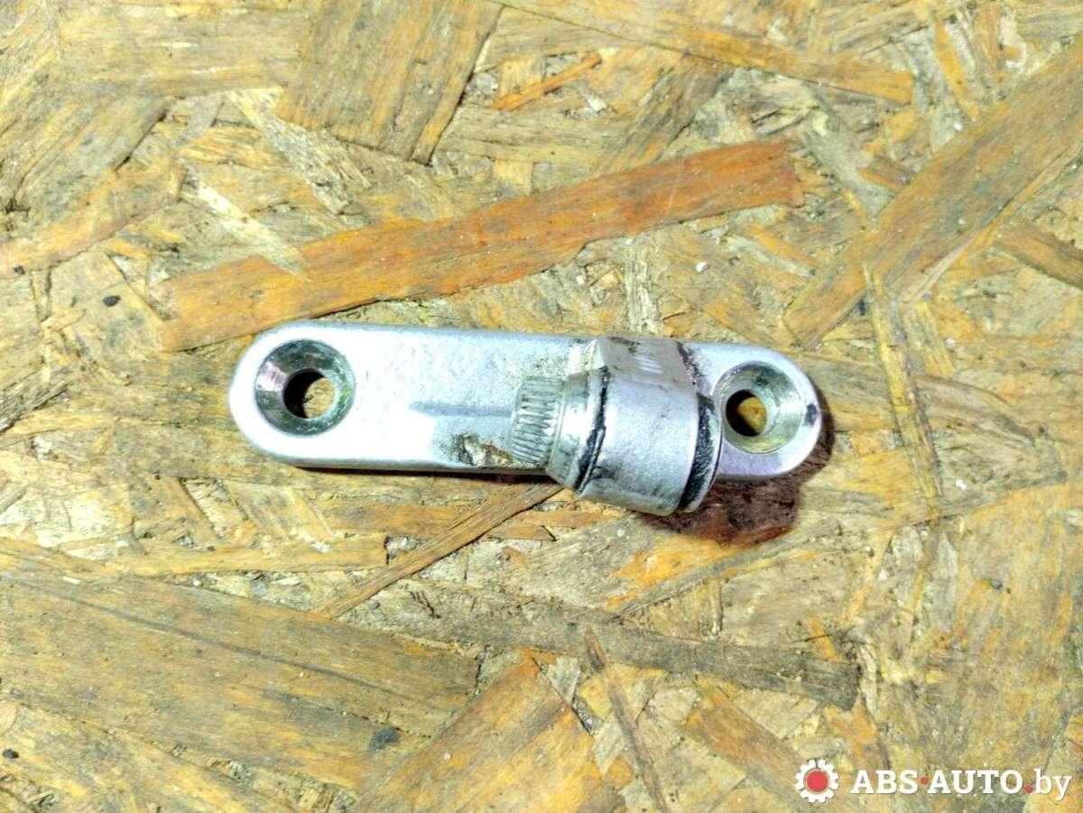 петля двери Mercedes-Benz M-Класс W164 2008, 3.0 л., OM642 DE30LA, дизель, АКПП, хетчбэк 5 дв. - фото №1