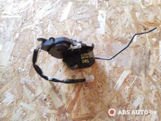 замок двери передней левой Mazda 626 GF 1998