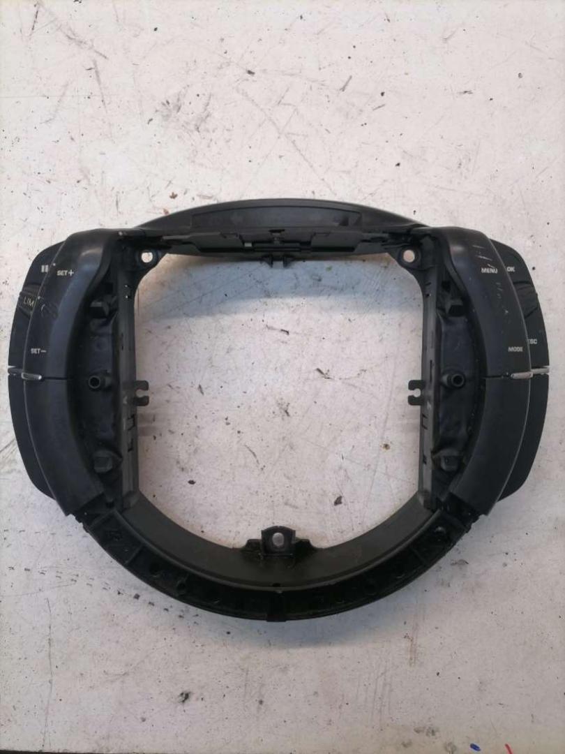 кнопки управления на руле Citroen C4 1 поколение 2004, 96481643XT, 62880002 - фото №1