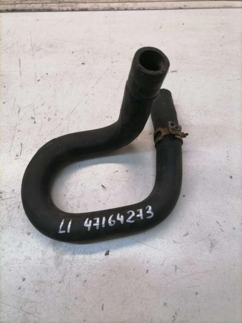 патрубок (трубопровод, шланг) Chrysler Grand Voyager 4 поколение 2004, 2.5 л., дизель, МКПП, минивэн - фото №1