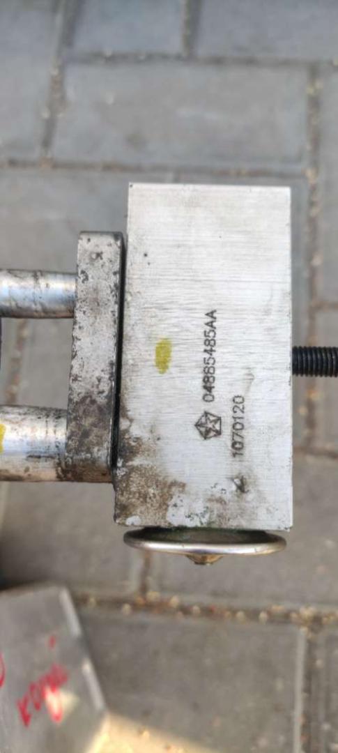 расширительный клапан кондиционера Chrysler Grand Voyager 4 поколение 2004, 2.5 л., дизель, МКПП, минивэн, 04885485AA - фото №1