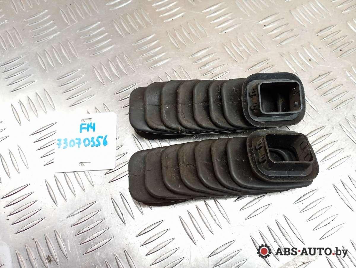 Кожух защитный проводки Mercedes-Benz Vito W639 2005, 2.2 л., 6399970381 - фото №1