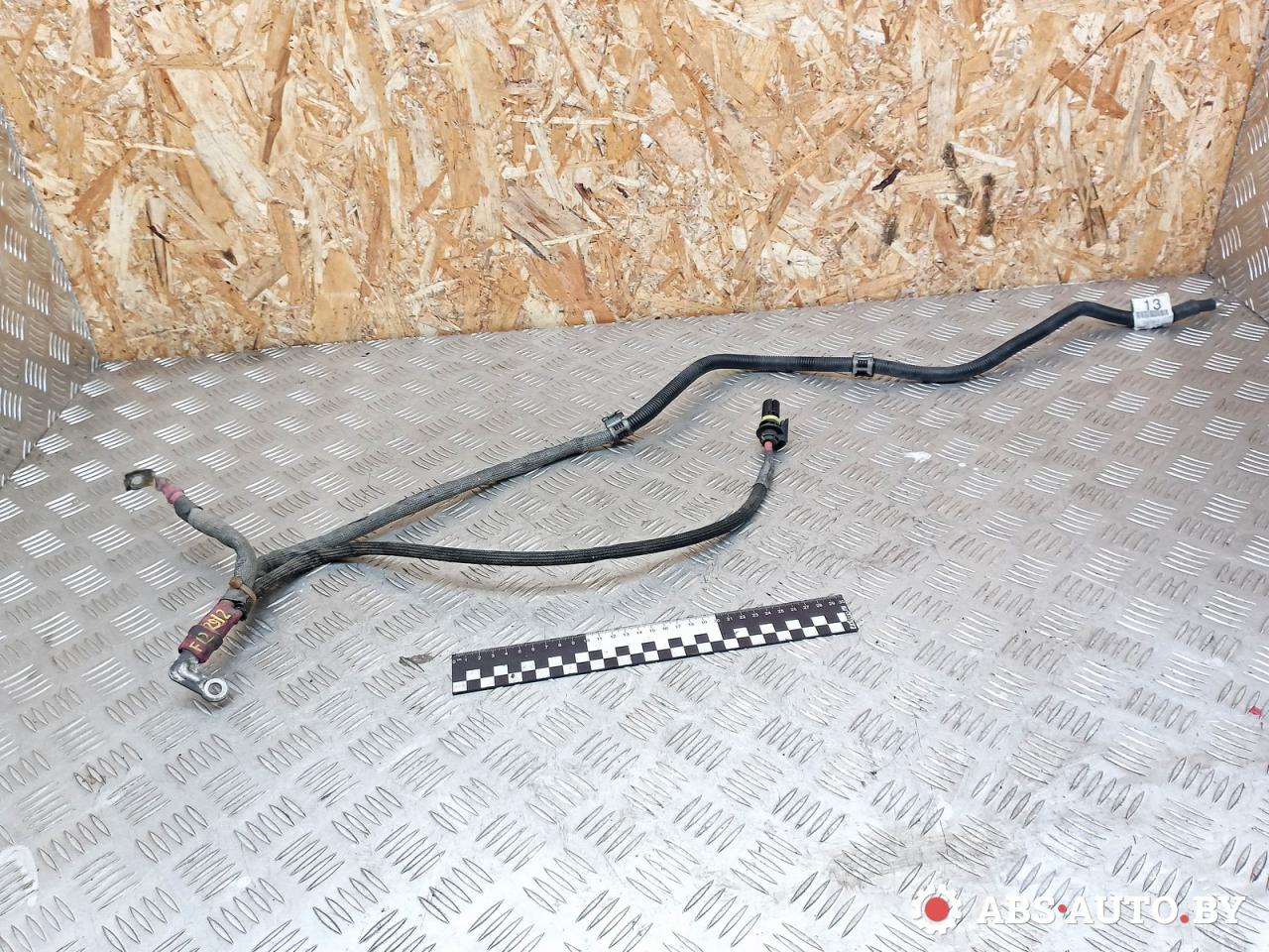 плюсовой провод аккумулятора Mercedes-Benz M-Класс W164 2008, 3.0 л., OM642 DE30LA, дизель, АКПП, хетчбэк 5 дв. - фото №1