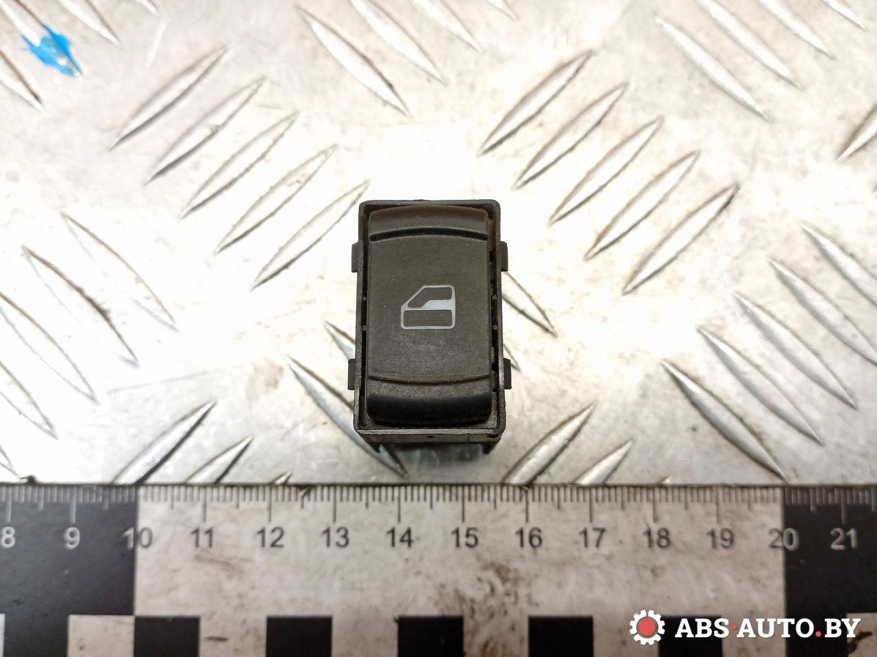 кнопка стеклоподъемника двери Volkswagen Golf 4 поколение 2004, 1J0959855 - фото №1
